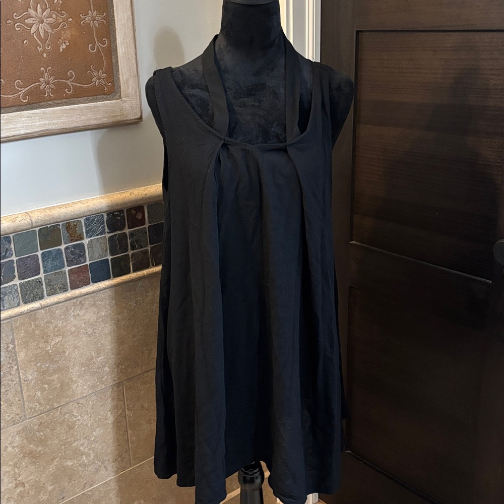 Elegant Black Sleeveless Dress or top